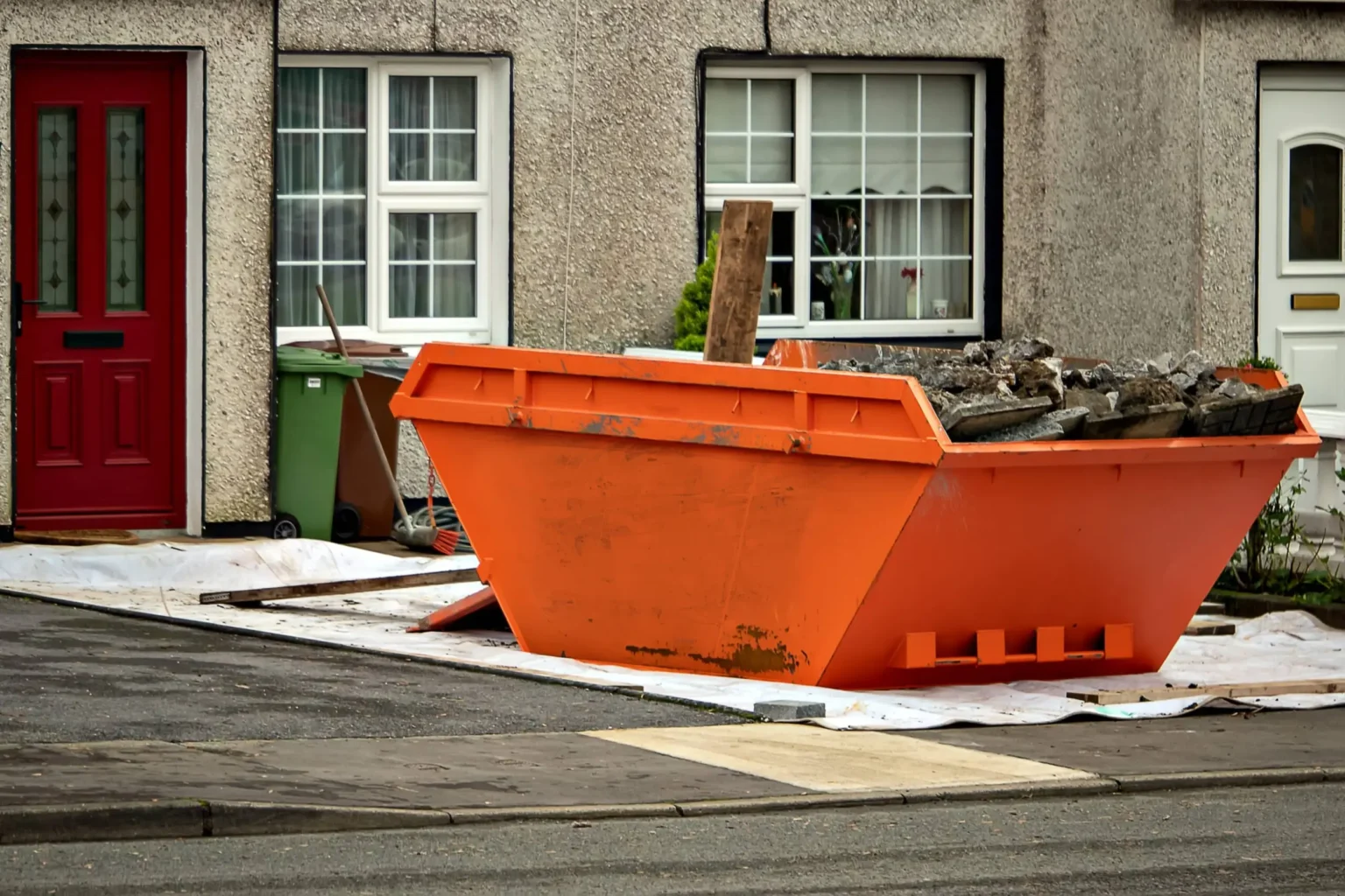 A1 Budget Skips delivering reliable skip hire poole for residential renovation and garden waste projects.